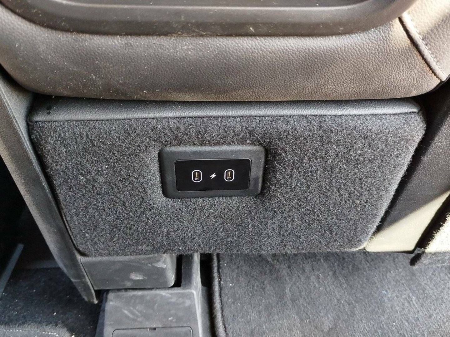 Hyundai Staria 1.6 HEV Tecno 9S 6AT 167 kW (225 CV) Gris Minivan