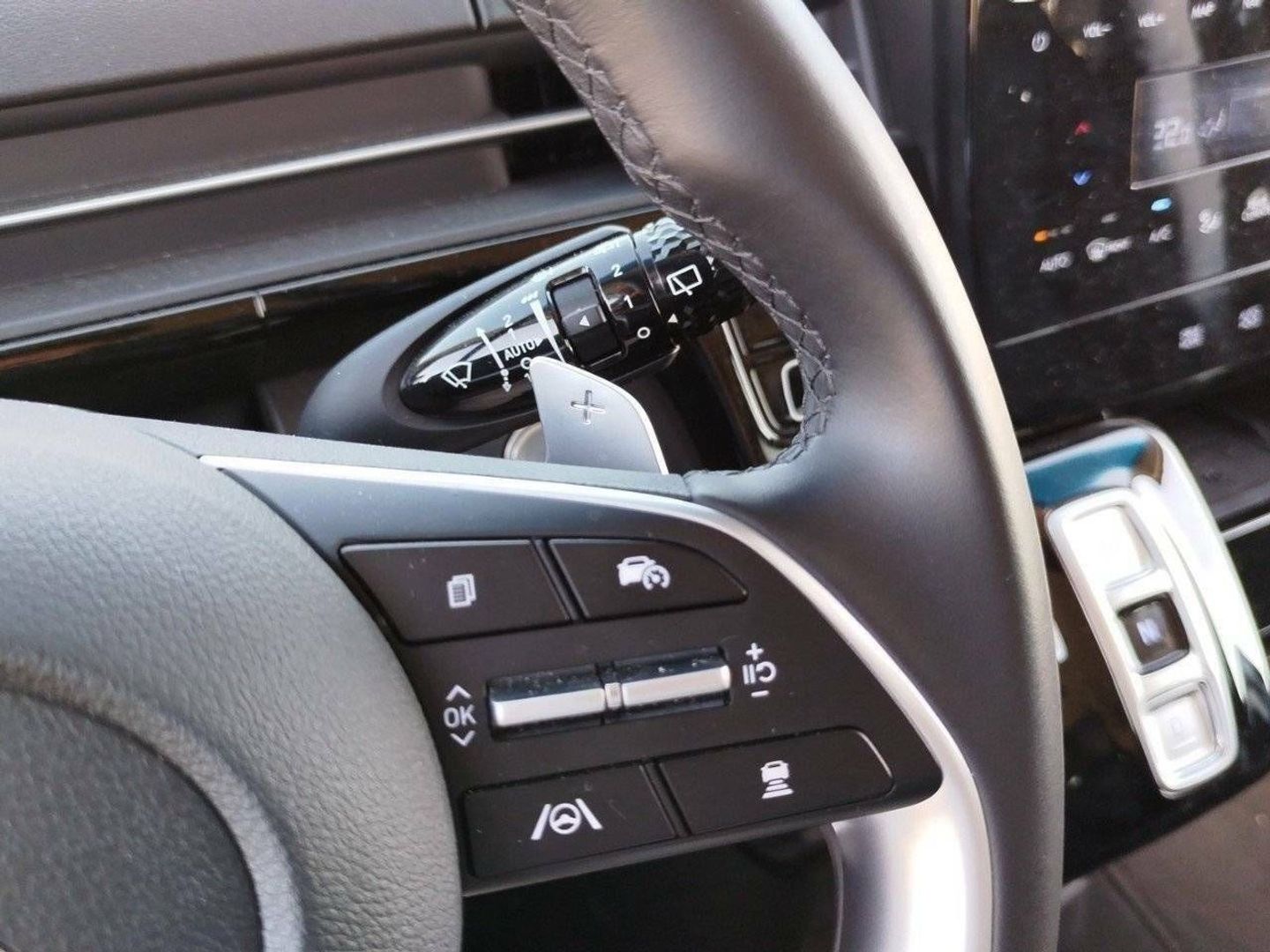 Hyundai Staria 1.6 HEV Tecno 9S 6AT 167 kW (225 CV) Gris Minivan