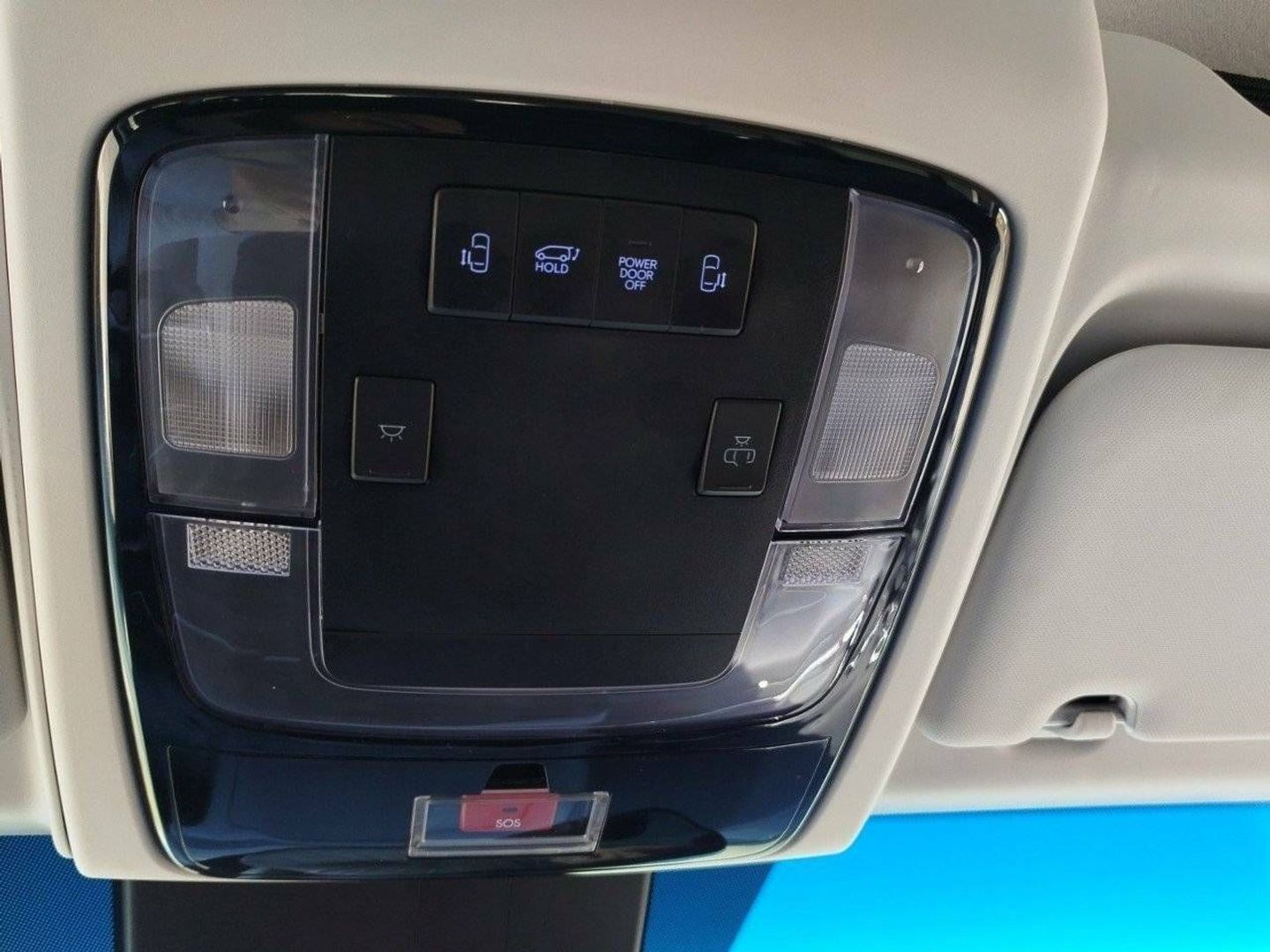 Hyundai Staria 1.6 HEV Tecno 9S 6AT 167 kW (225 CV) Gris Minivan