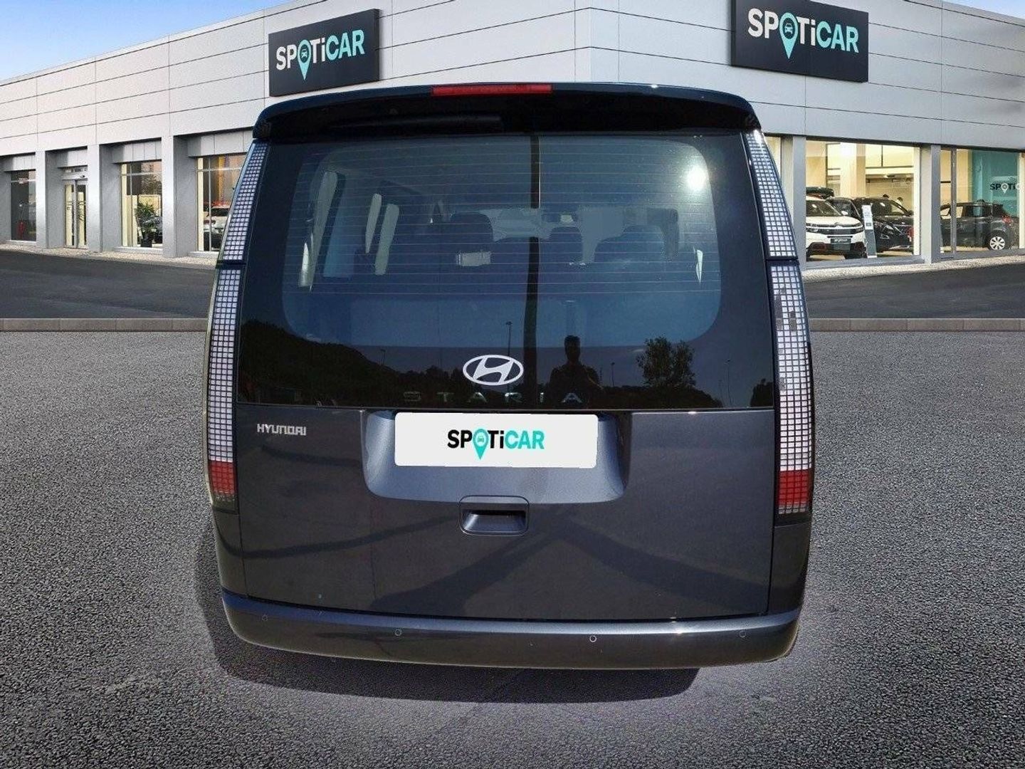 Hyundai Staria 1.6 HEV Tecno 9S 6AT 167 kW (225 CV) Gris Minivan