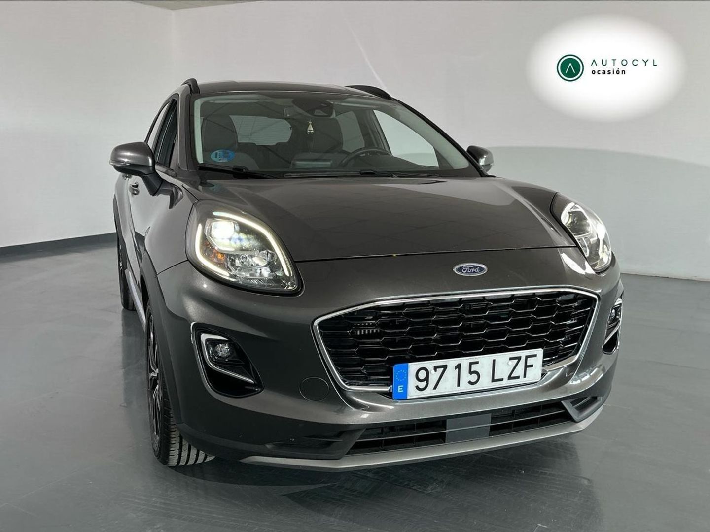 Ford Puma 1.0 EcoBoost MHEV Titanium Design 92 kW (125 CV) Gris SUV