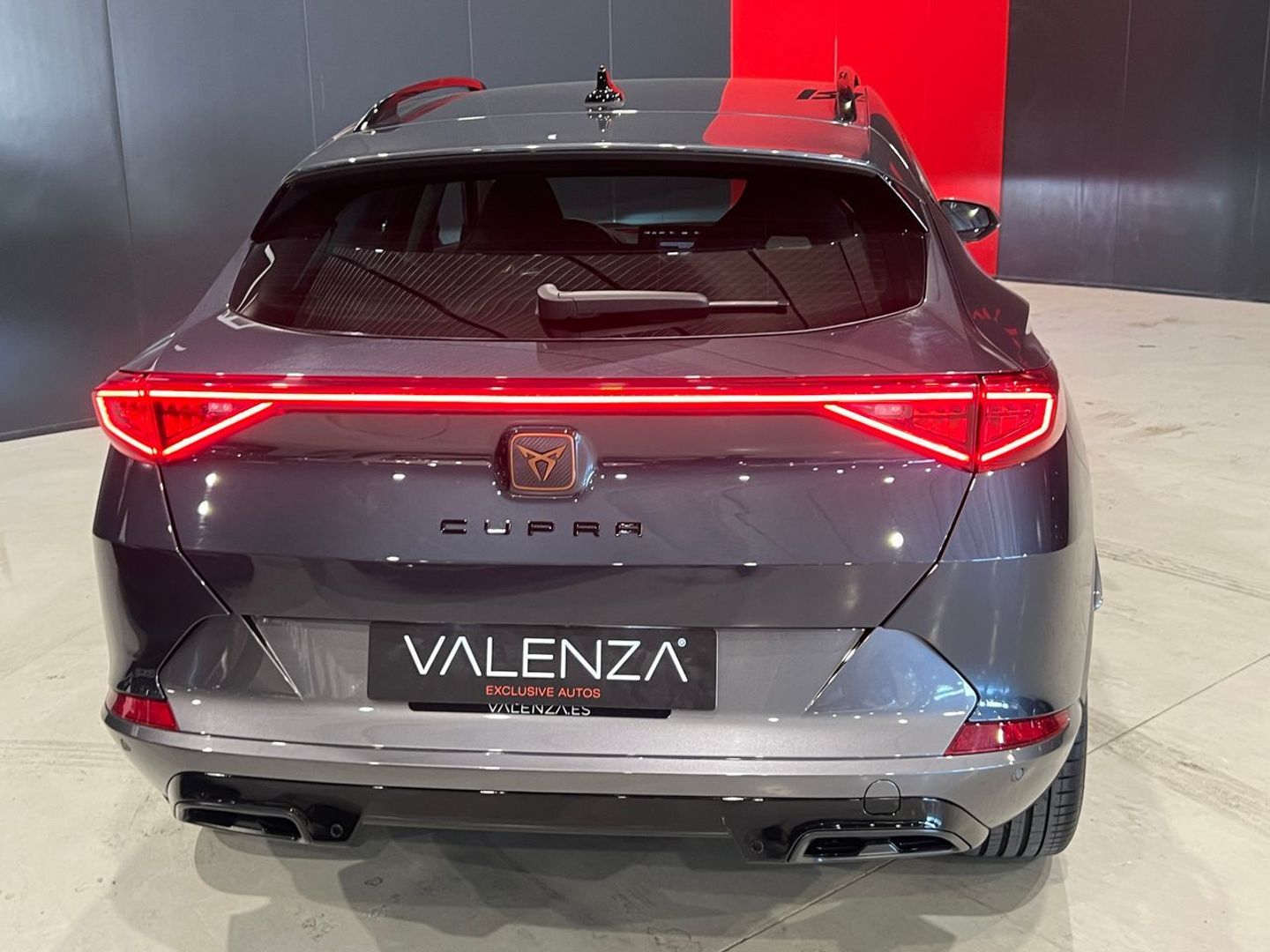 CUPRA Formentor 1.5 TSI DSG 110 kW (150 CV) Gris SUV