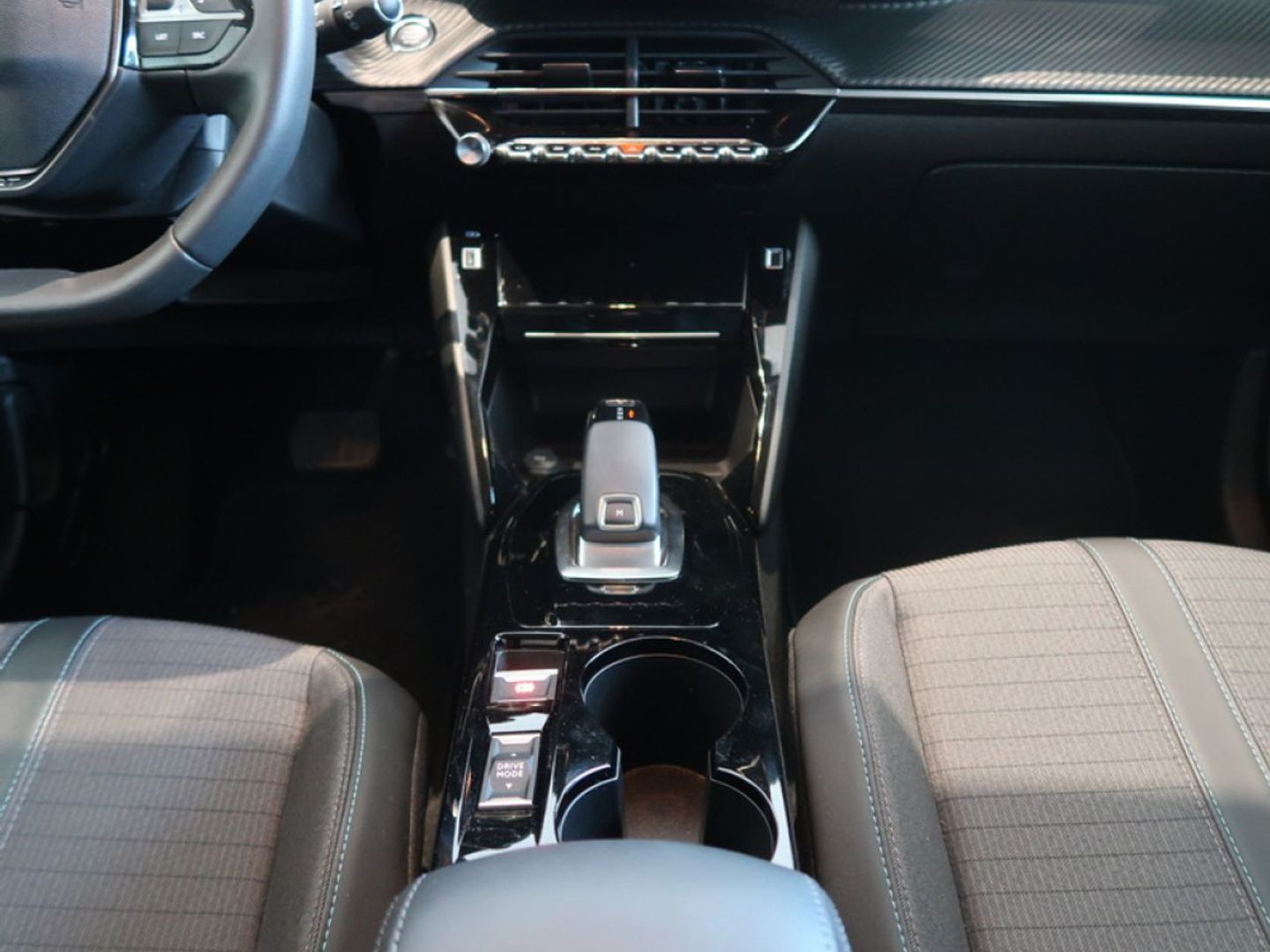 Peugeot 208 PureTech 100 Allure EAT8 75 kW (100 CV) Gris Compact
