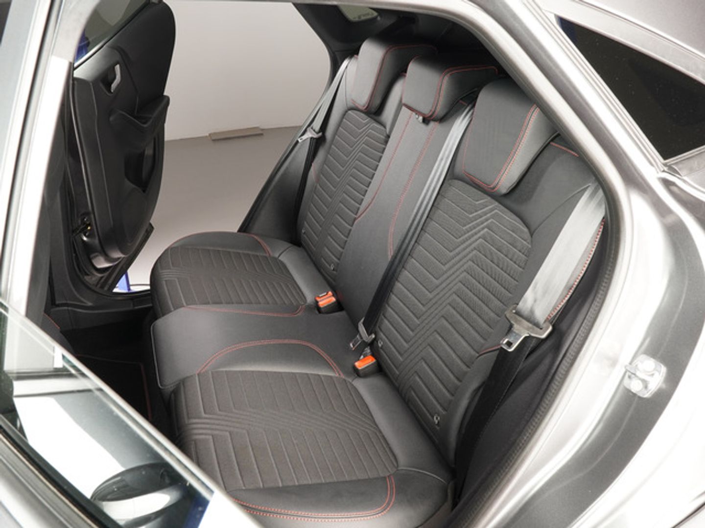 Ford Puma 1.0 EcoBoost MHEV ST-Line X 92 kW (125 CV) Gris SUV