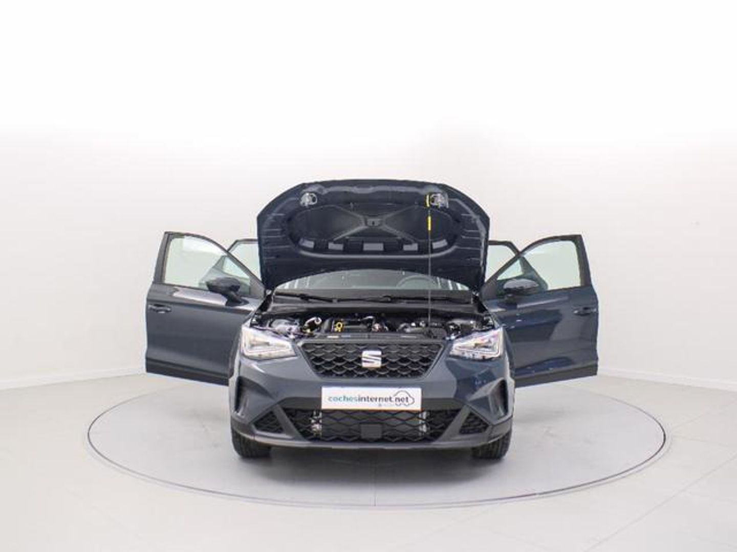 SEAT Arona 1.0 TSI Style XM 85 kW (115 CV) Rojo All Terrain / Pick-up
