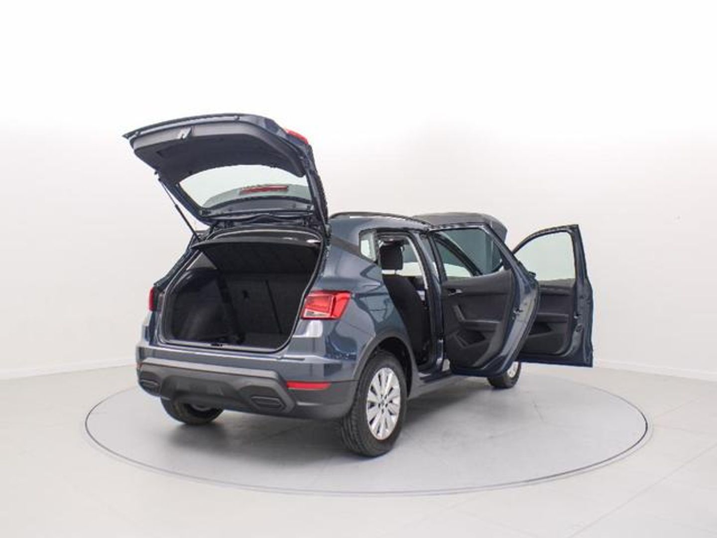 SEAT Arona 1.0 TSI Style XM 85 kW (115 CV) Rojo All Terrain / Pick-up