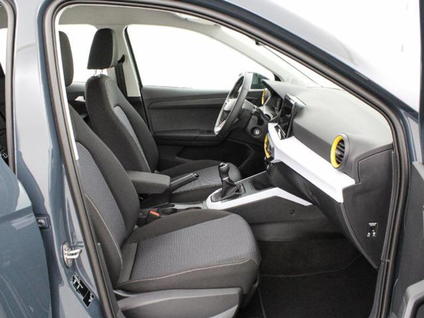 SEAT Arona 1.0 TSI Style XM 85 kW (115 CV) Rojo All Terrain / Pick-up