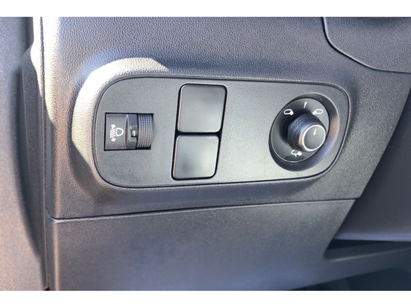 Citroen C3 PureTech 82 C-Series 61 kW (83 CV) Blanco Compact