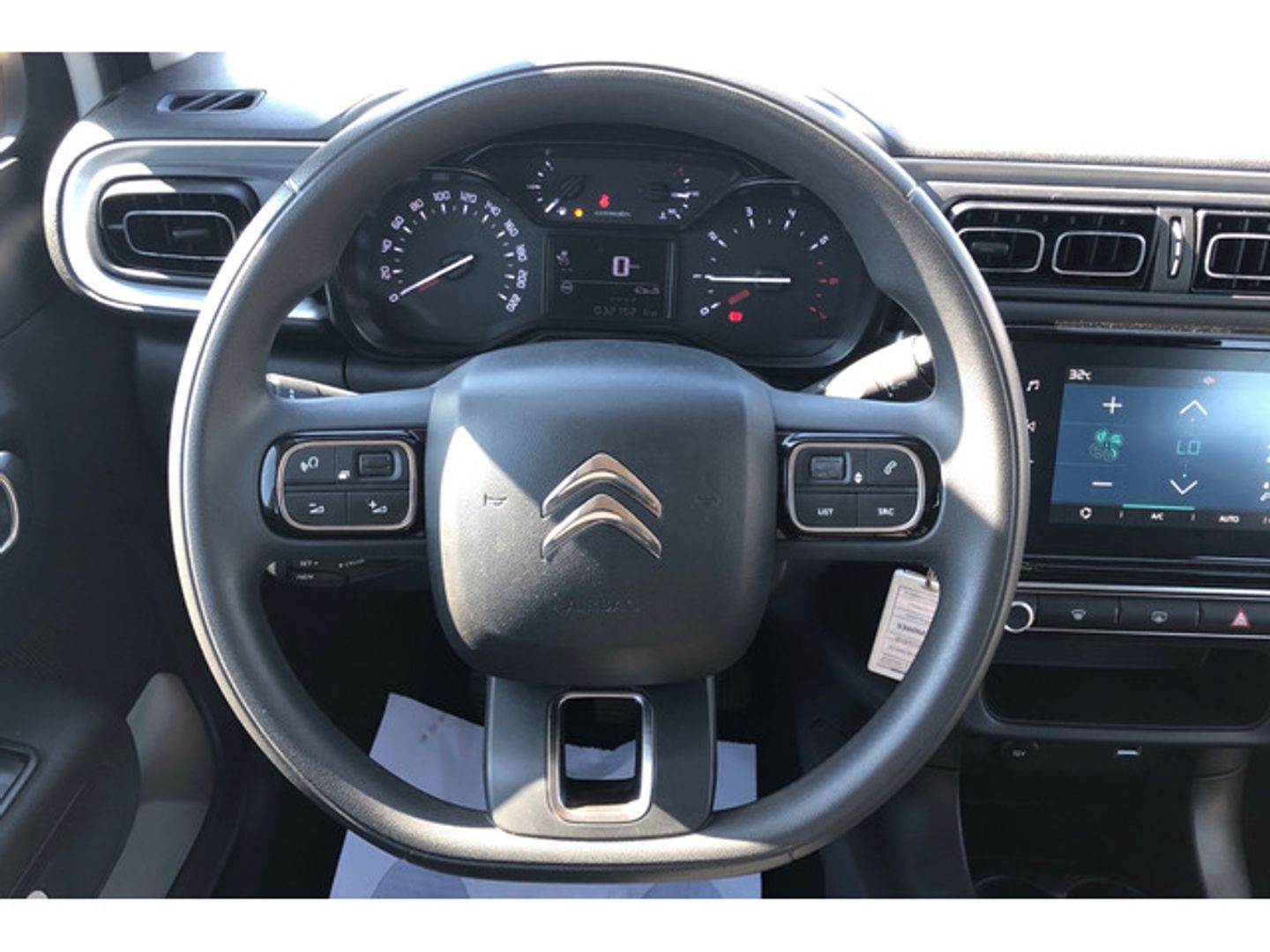 Citroen C3 PureTech 82 C-Series 61 kW (83 CV) Blanco Compact