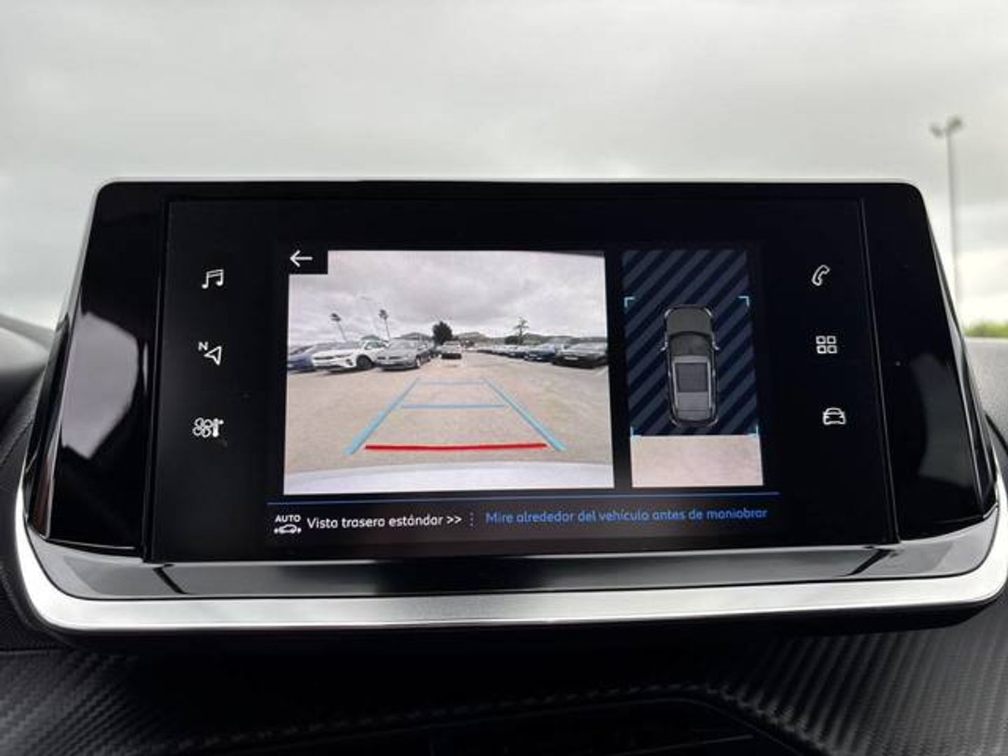 Peugeot 2008 BlueHDi 110 Allure Pack 81 kW (110 CV) Gris SUV