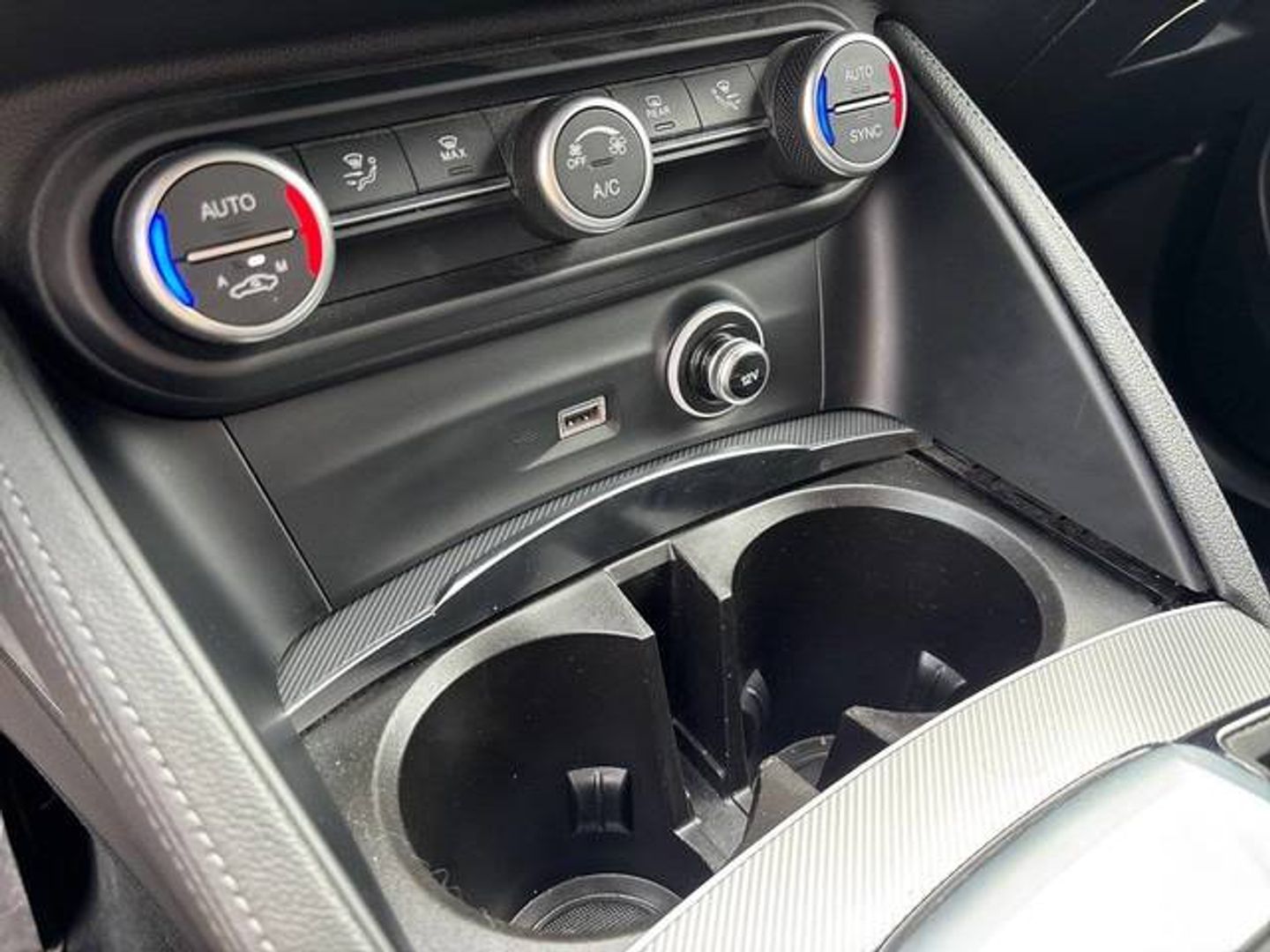 Alfa Romeo Stelvio 2.2 Diésel Sprint+ Q4 140 kW (190 CV) Blanco SUV