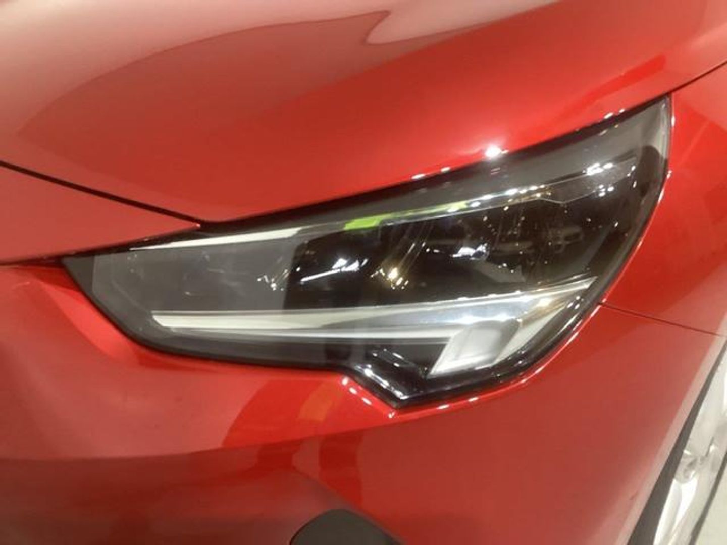 Opel Corsa 1.2 Turbo XHL Elegance 74 kW (100 CV) Rojo Compact