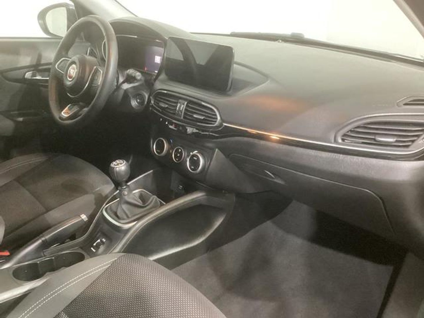 Fiat Tipo 1.6 Multijet City Life 96 kW (130 CV) Gris Sedan
