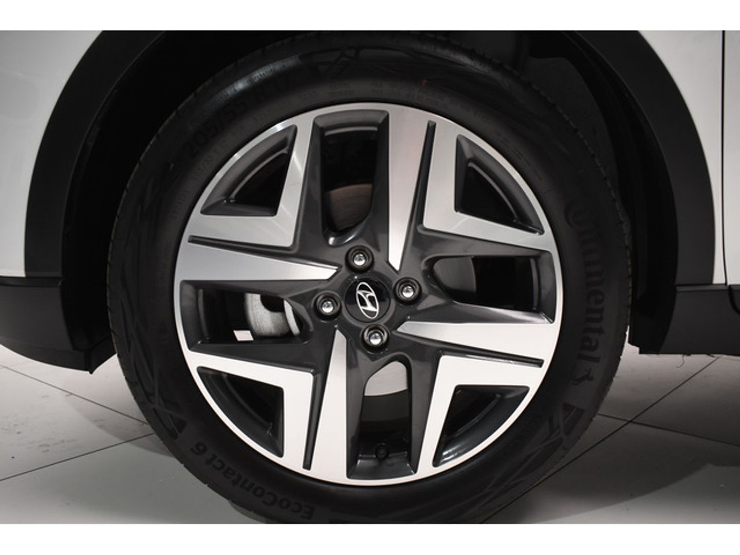 Hyundai Bayon 1.0 TGDI 48V Tecno 74 kW (100 CV) Blanco All Terrain / Pick-up