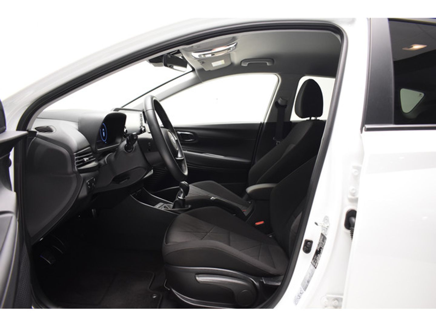 Hyundai Bayon 1.0 TGDI 48V Tecno 74 kW (100 CV) Blanco All Terrain / Pick-up