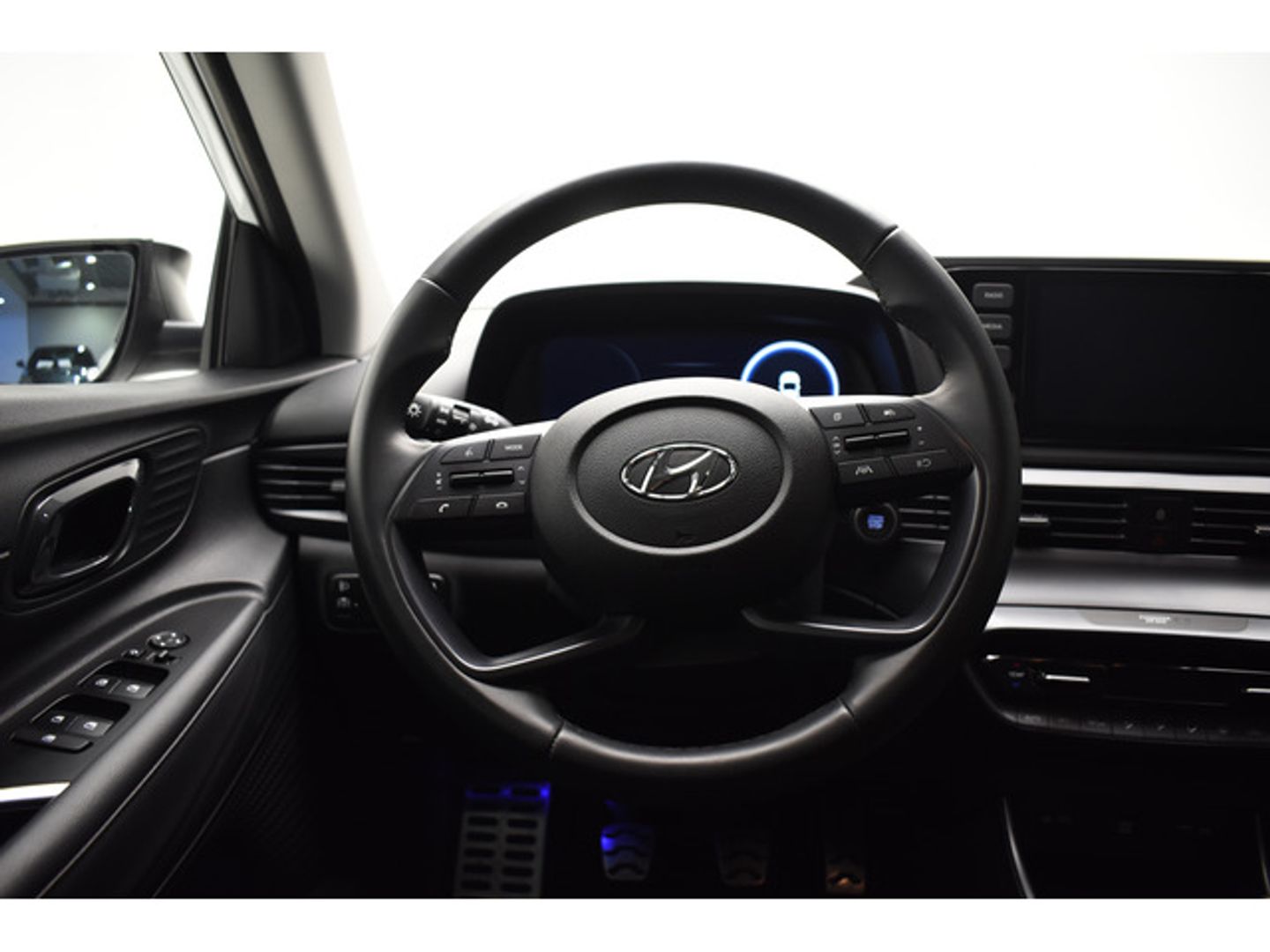 Hyundai Bayon 1.0 TGDI 48V Tecno 74 kW (100 CV) Blanco All Terrain / Pick-up