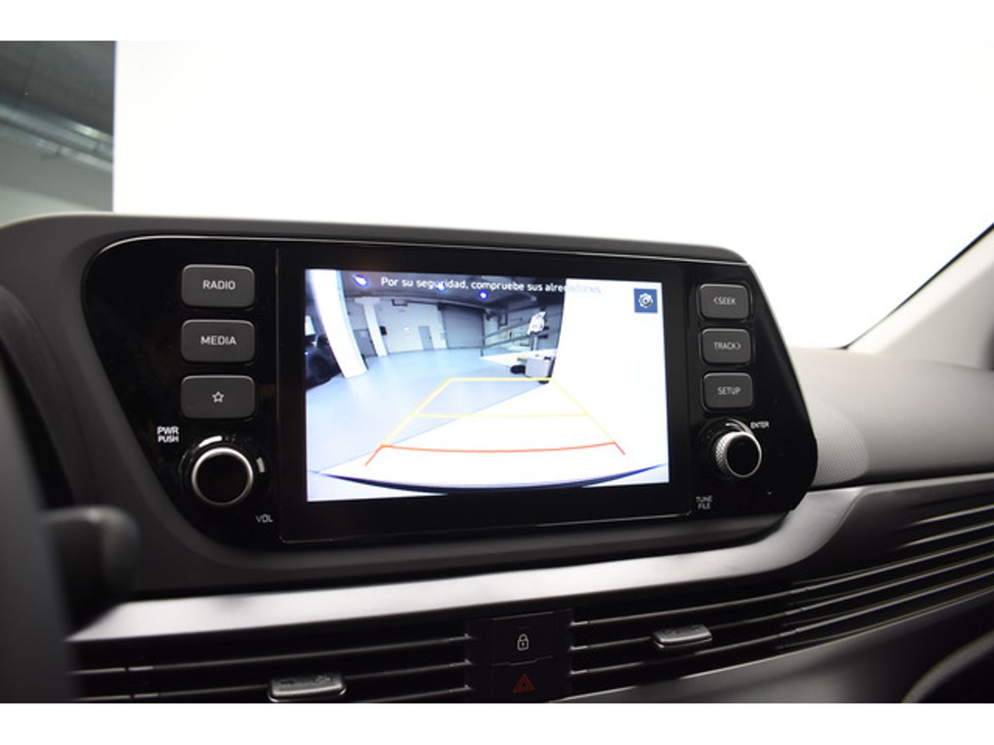Hyundai Bayon 1.0 TGDI 48V Tecno 74 kW (100 CV) Blanco All Terrain / Pick-up