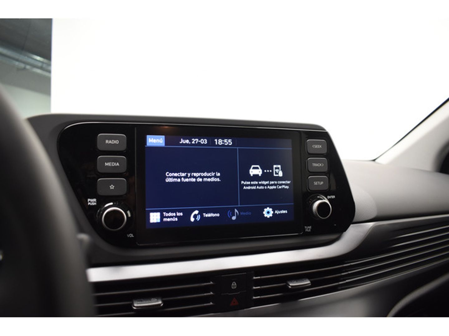 Hyundai Bayon 1.0 TGDI 48V Tecno 74 kW (100 CV) Blanco All Terrain / Pick-up
