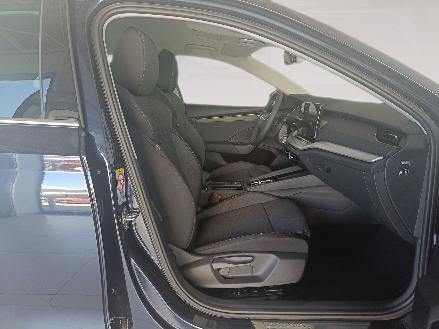 Skoda Octavia 1.5 TSI m-HEV Selection DSG 110 kW (150 CV) Azul Sedan
