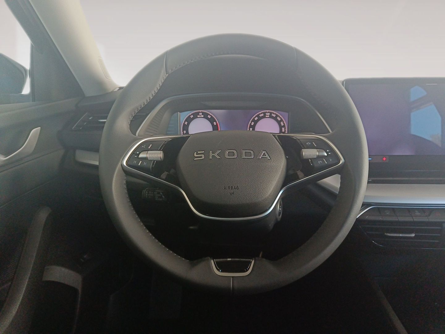Skoda Octavia 1.5 TSI m-HEV Selection DSG 110 kW (150 CV) Azul Sedan
