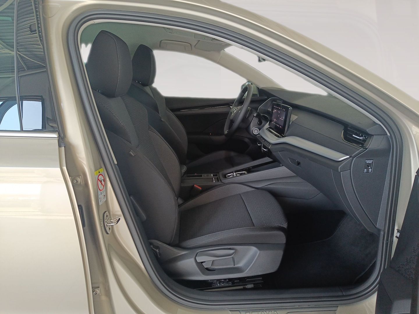 Skoda Octavia Combi 1.5 TSI m-HEV Selection DSG 110 kW (150 CV) Beige Familiar
