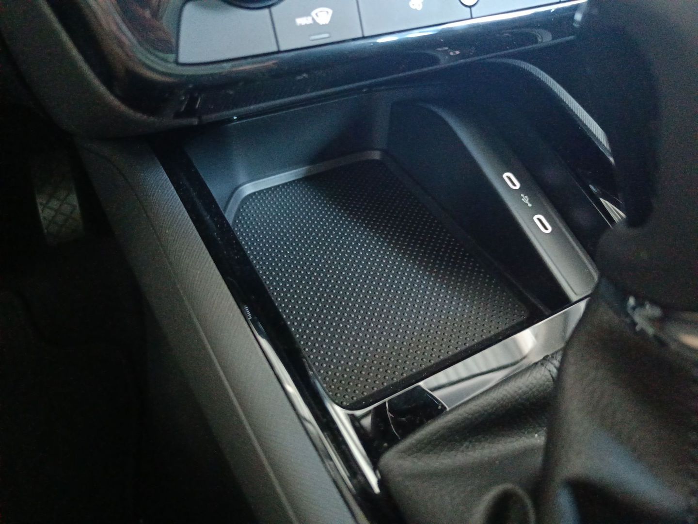 Skoda Kamiq 1.0 TSI Selection DSG 85 kW (115 CV) Blanco SUV