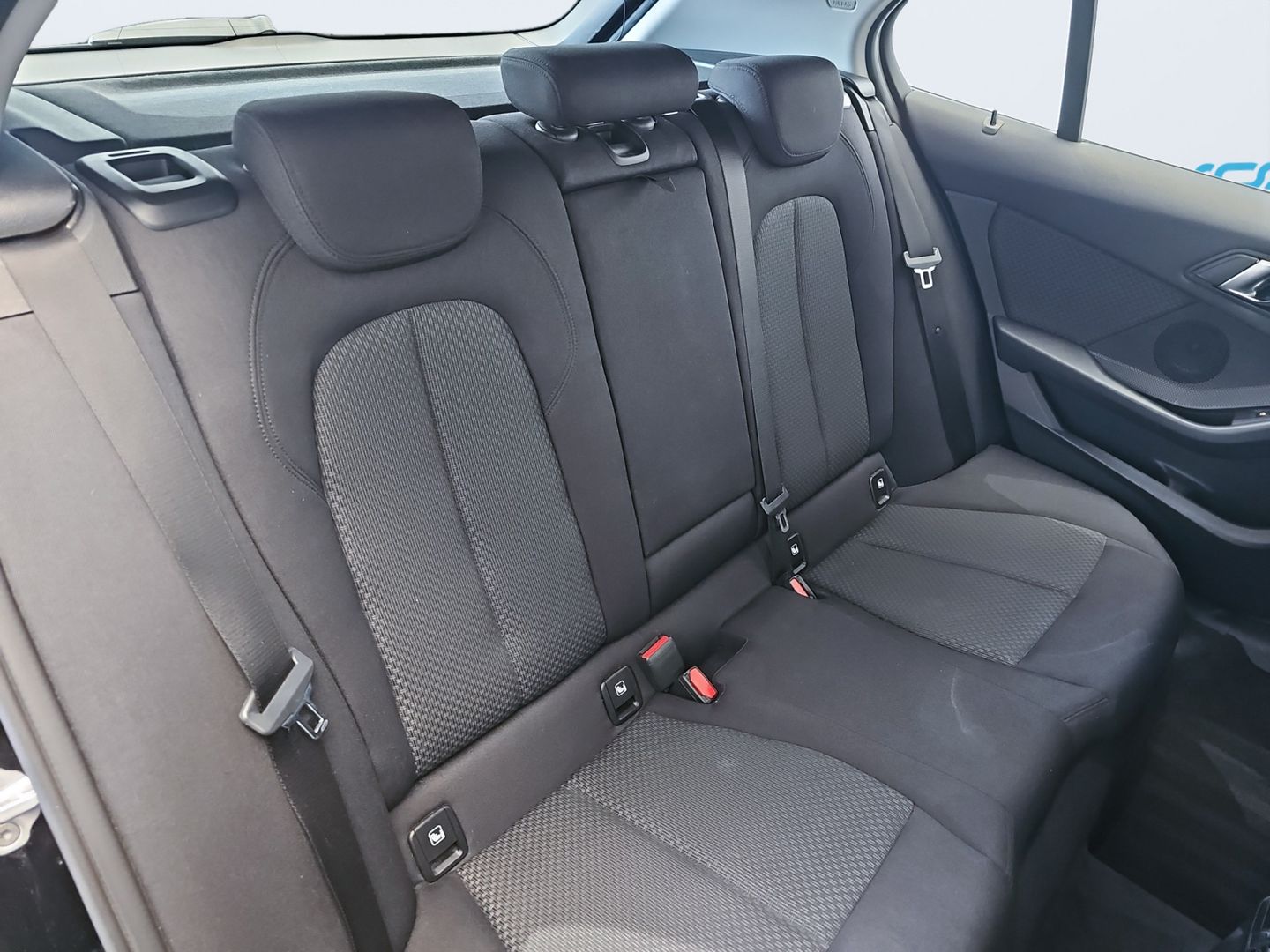 BMW Serie 1 116d 85 kW (116 CV) Negro Compact