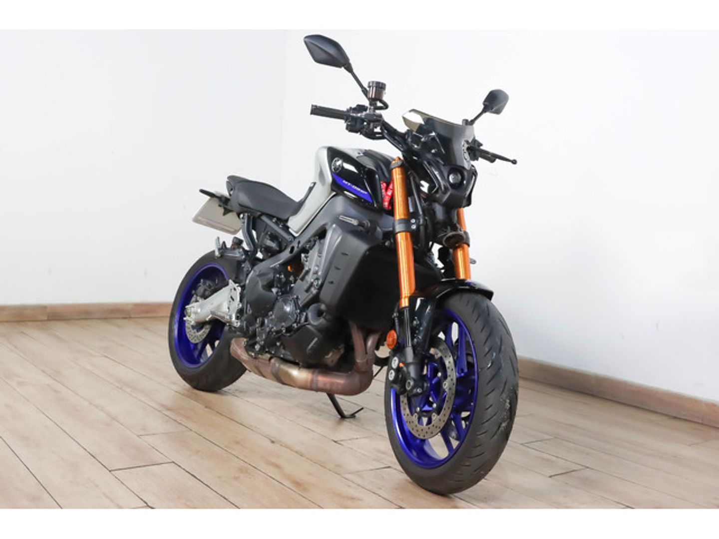 Yamaha MT 09 Gris Motorcycle