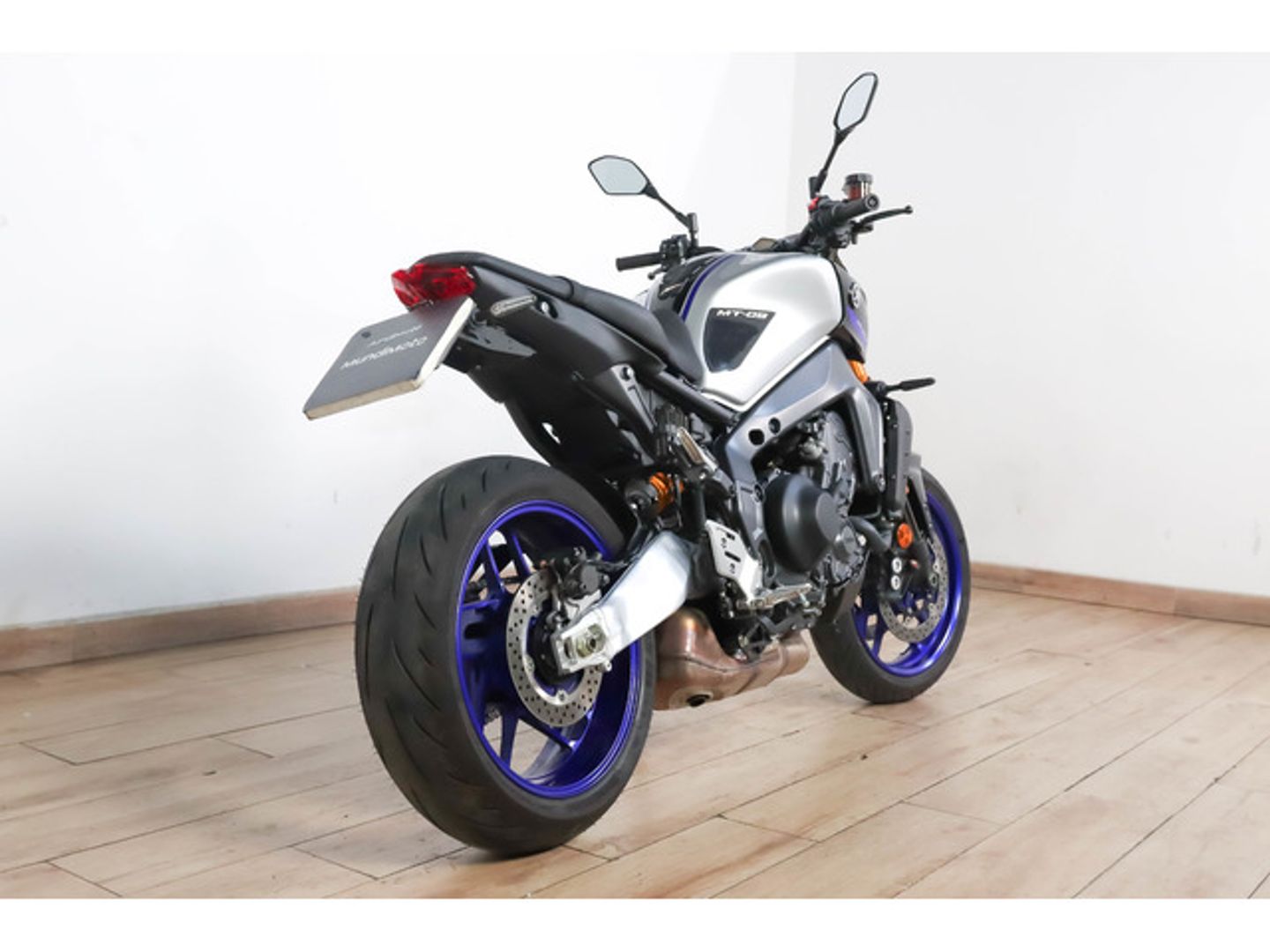 Yamaha MT 09 Gris Motorcycle
