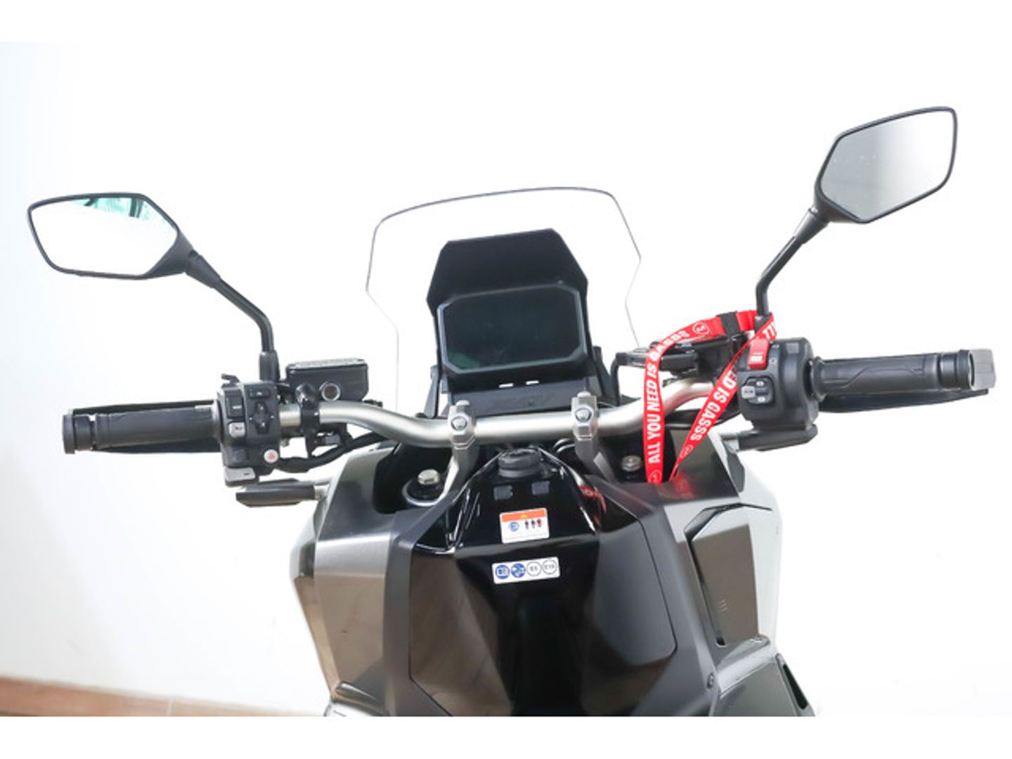 Honda ADV750 Gris Motorcycle