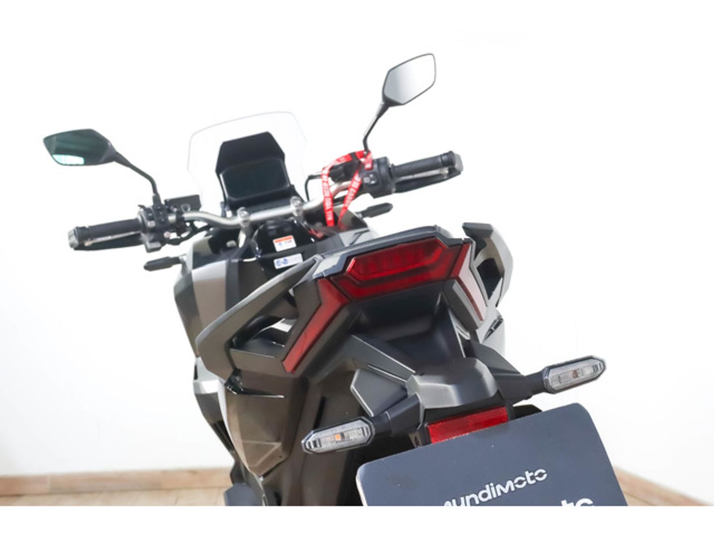 Honda ADV750 Gris Motorcycle