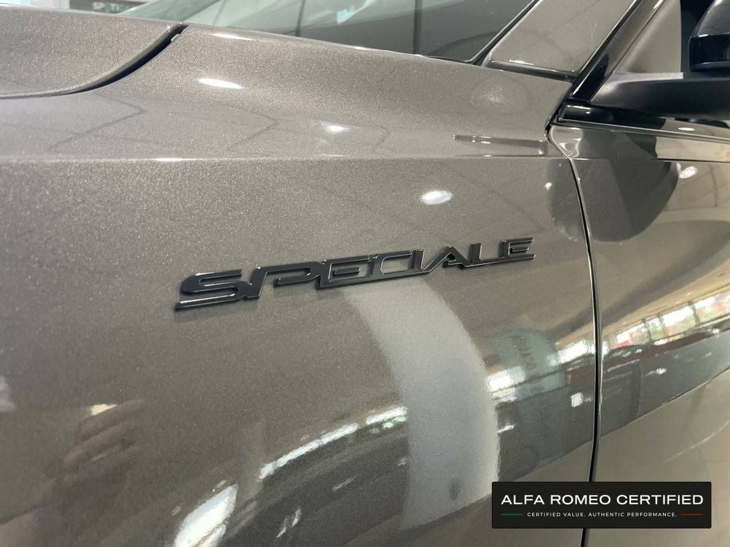 Alfa Romeo Tonale 1.5 MHEV Speciale FWD Auto 96 kW (130 CV) Gris All Terrain / Pick-up