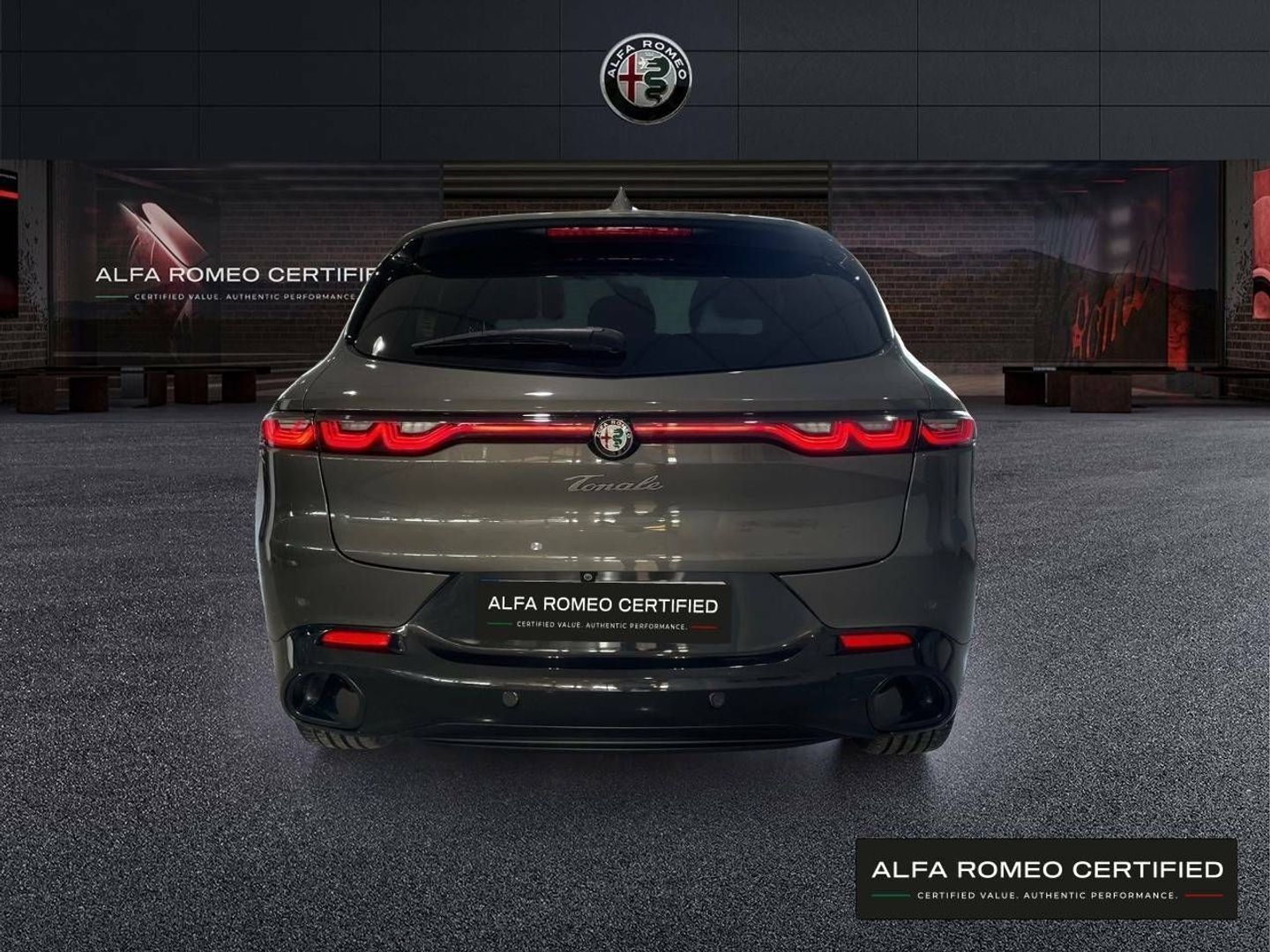 Alfa Romeo Tonale 1.5 MHEV Speciale FWD Auto 96 kW (130 CV) Gris All Terrain / Pick-up