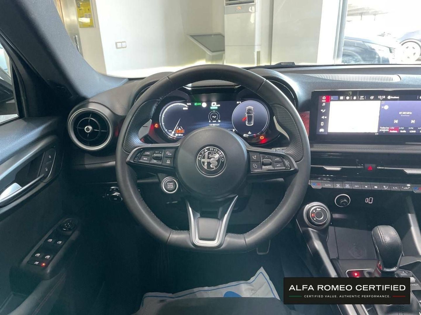 Alfa Romeo Tonale 1.5 MHEV Speciale FWD Auto 96 kW (130 CV) Gris All Terrain / Pick-up