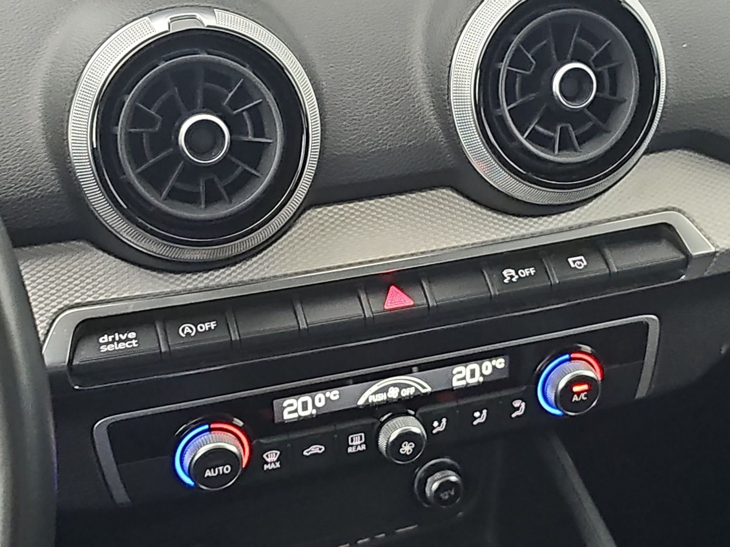 Audi Q2 S line 30 TDI 85 kW (116 CV) Negro SUV