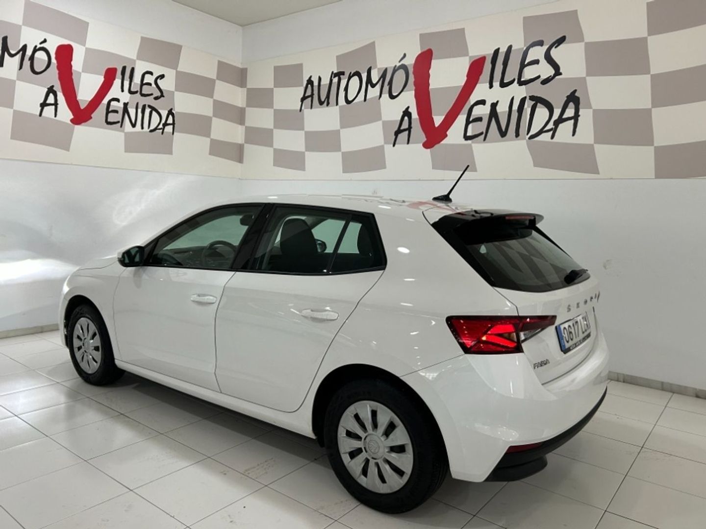 Skoda Fabia 1.0 MPI Active 59 kW (80 CV) Blanco Compact