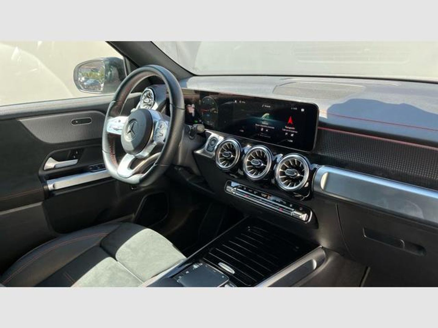 Mercedes-Benz EQB EQB 250 140 kW (190 CV) Gris All Terrain / Pick-up