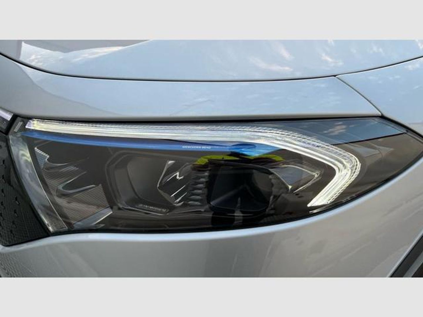 Mercedes-Benz EQB EQB 250+ 140 kW (190 CV) Gris Plata SUV