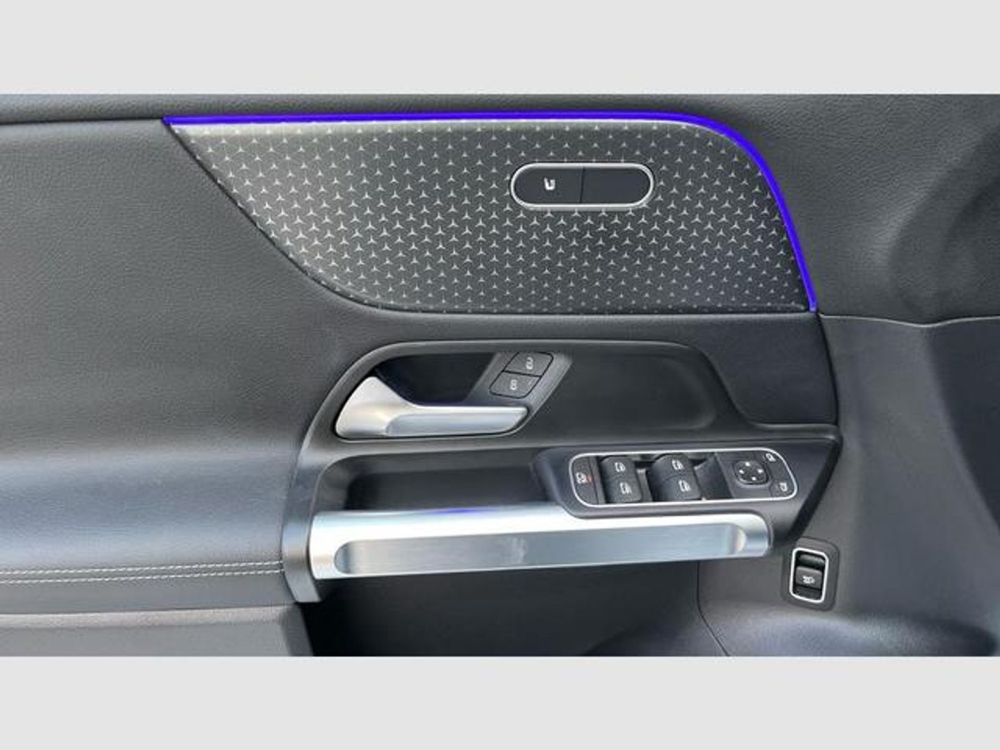 Mercedes-Benz EQB EQB 250+ 140 kW (190 CV) Gris Plata SUV