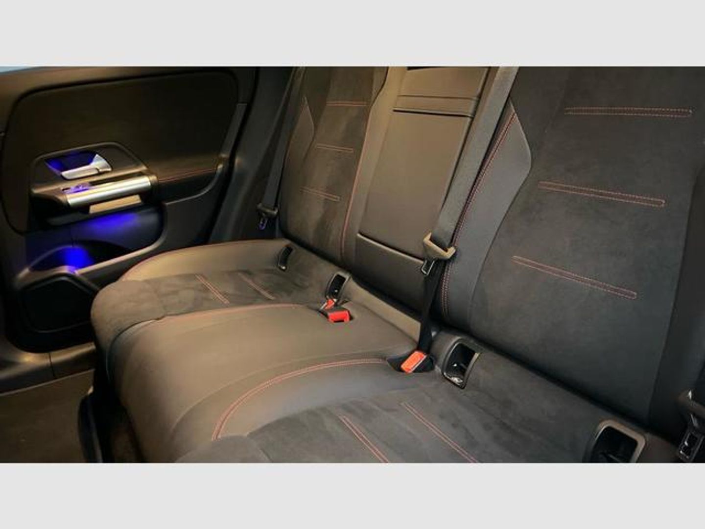Mercedes-Benz EQA 250+ 140 kW (190 CV) Blanco All Terrain / Pick-up