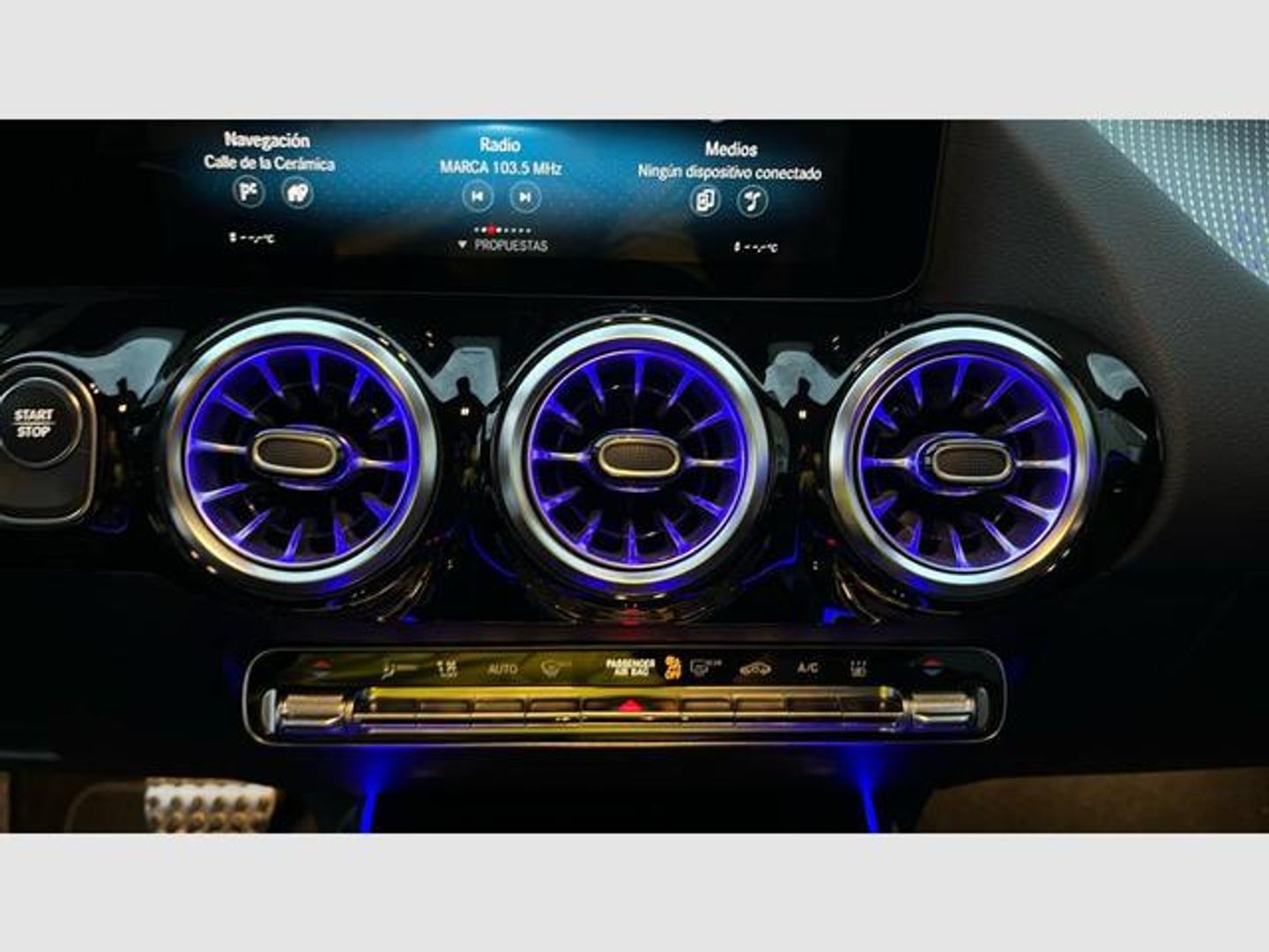Mercedes-Benz EQA 250+ 140 kW (190 CV) Blanco All Terrain / Pick-up