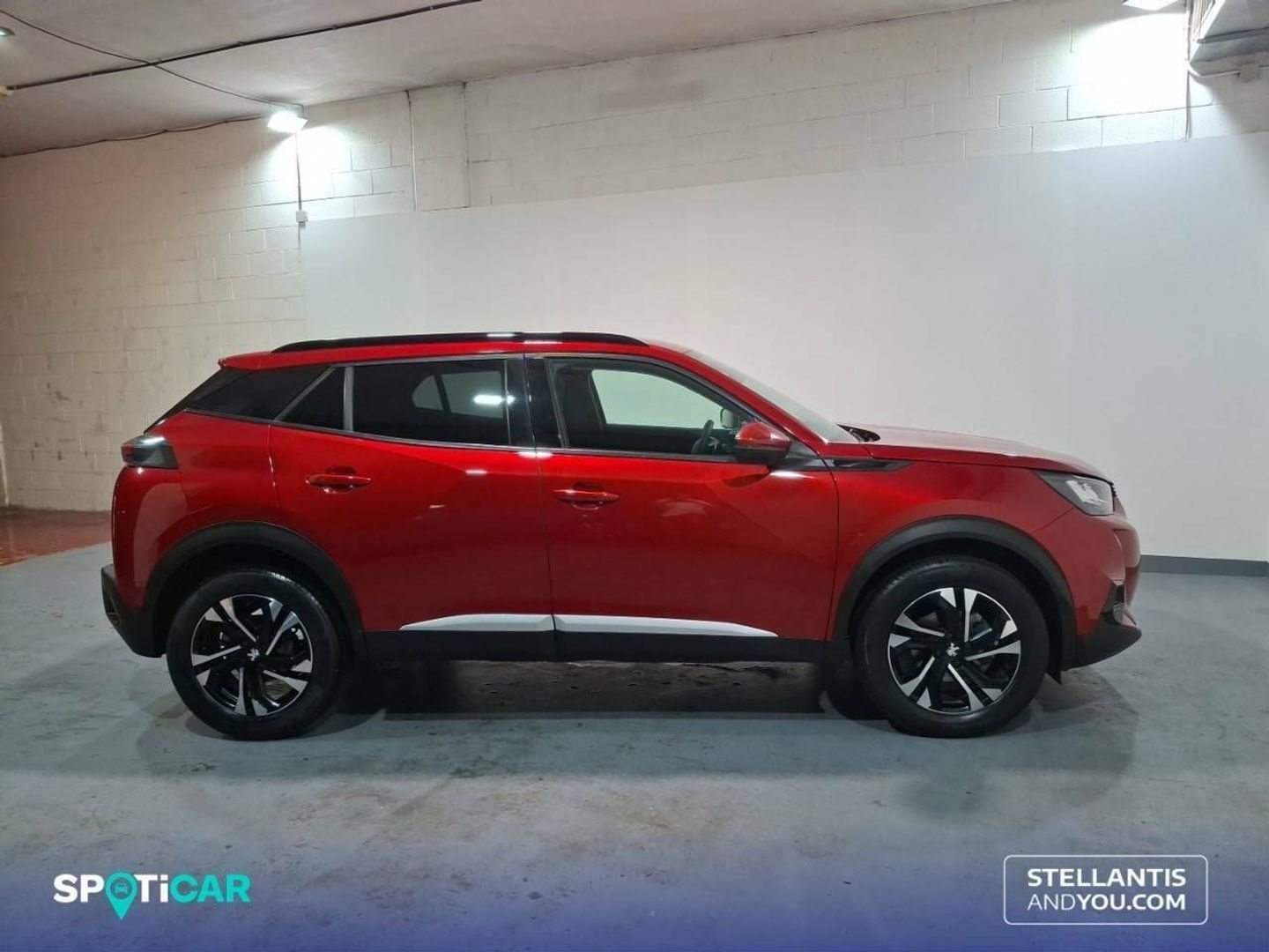 Peugeot 2008 PureTech 130 S&S Allure Pack EAT8 96 kW (130 CV) Rojo SUV