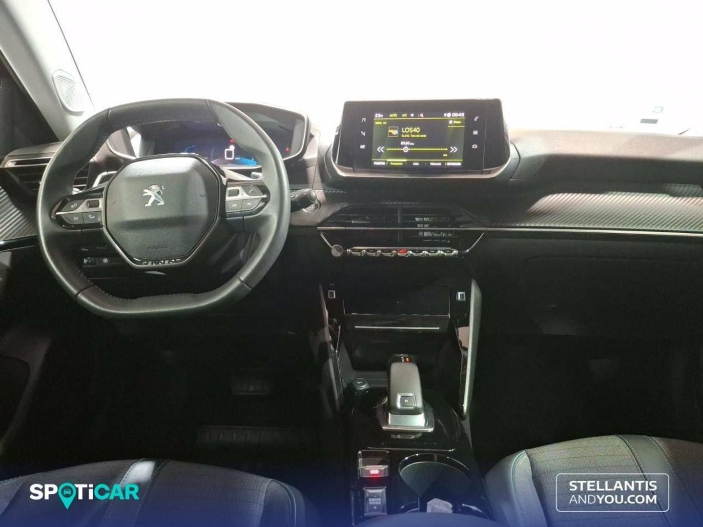 Peugeot 2008 PureTech 130 S&S Allure Pack EAT8 96 kW (130 CV) Rojo SUV