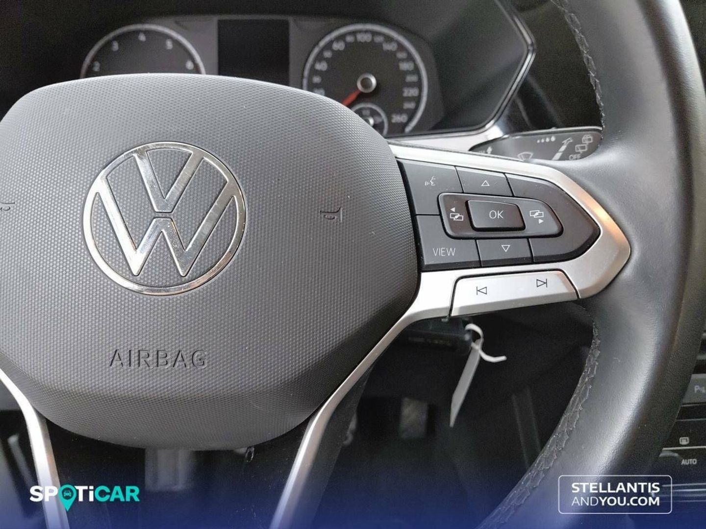 Volkswagen T-Cross Advance 1.0 TSI 70 kW (95 CV) Gris SUV