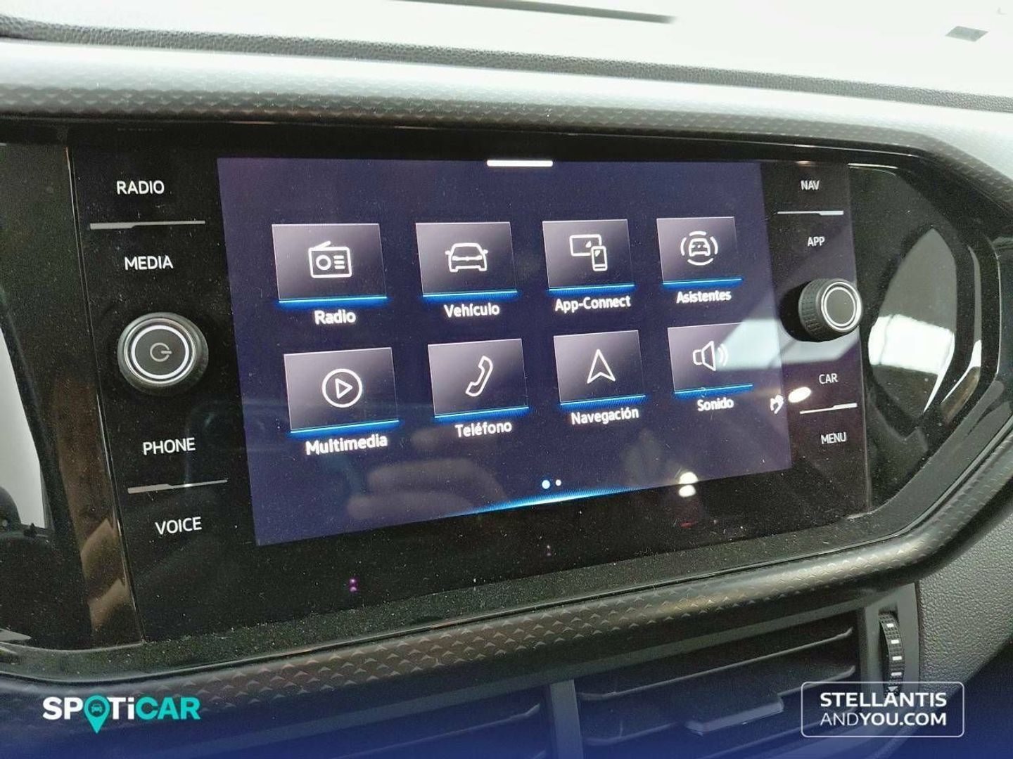 Volkswagen T-Cross Advance 1.0 TSI 70 kW (95 CV) Gris SUV