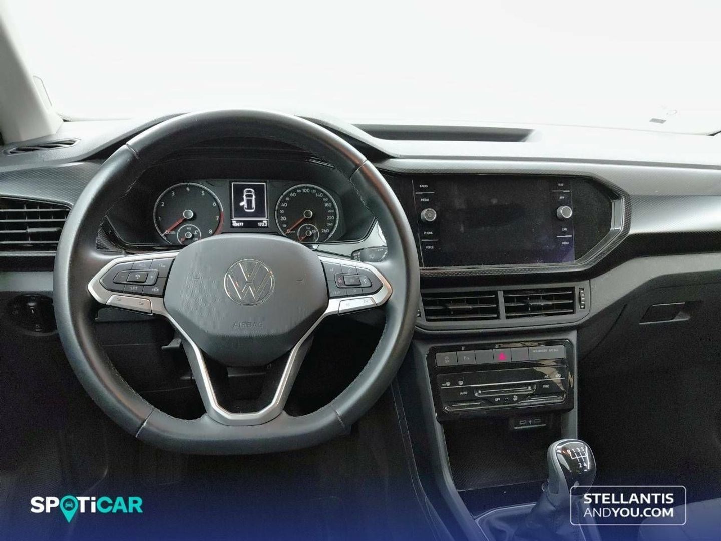 Volkswagen T-Cross Advance 1.0 TSI 70 kW (95 CV) Gris SUV