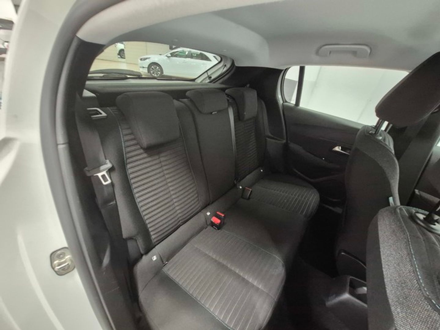 Peugeot 208 PureTech 100 Style 75 kW (100 CV) Blanco Compact