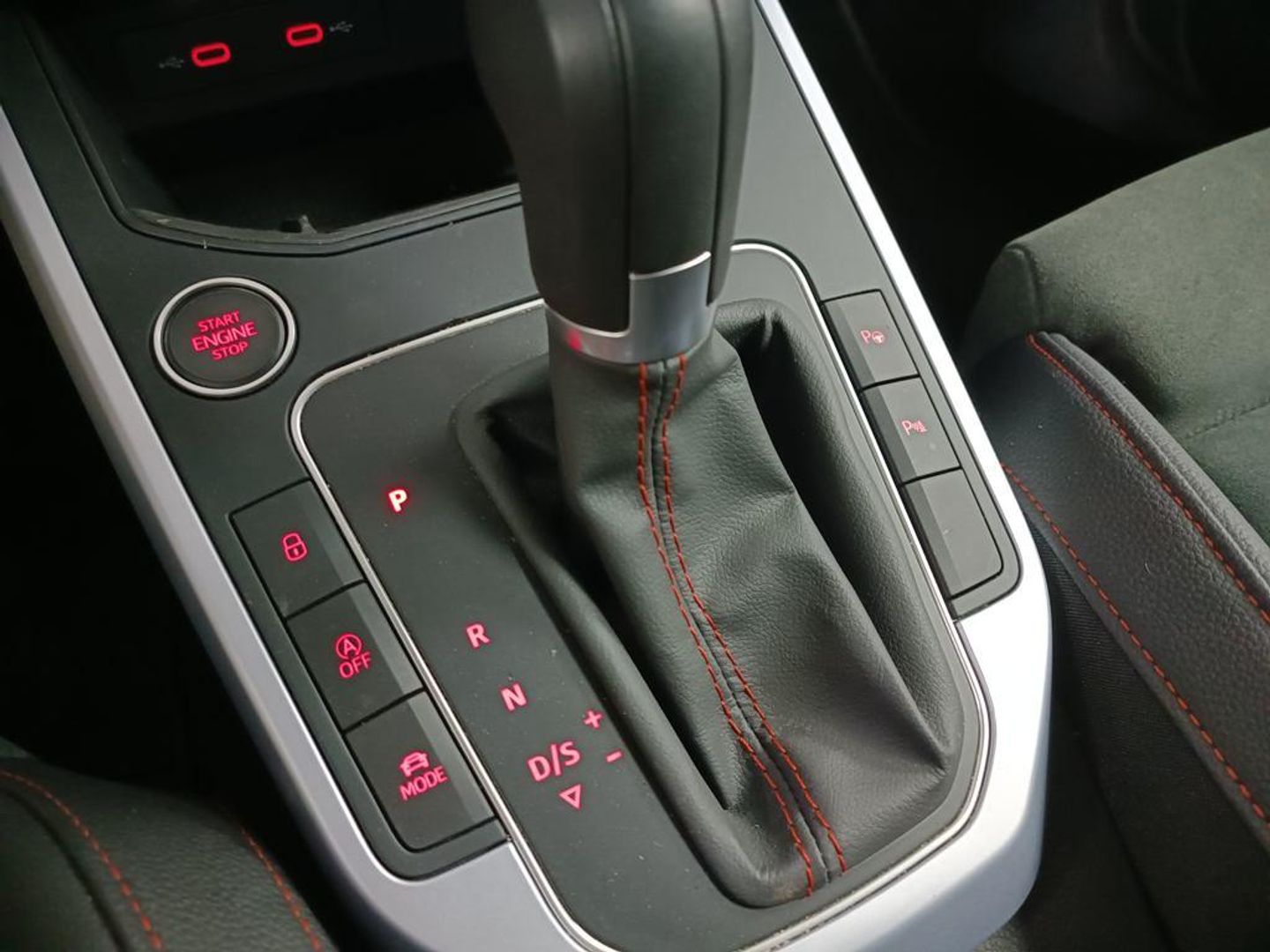 SEAT Arona 1.5 TSI FR XM DSG 110 kW (150 CV) Blanco SUV
