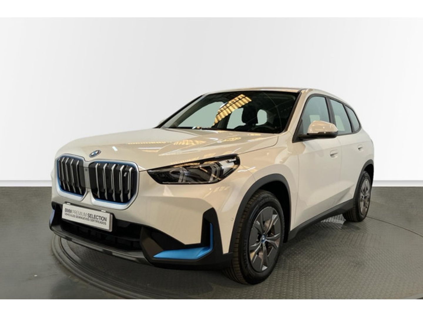 BMW iX1 xDrive30 230 kW (313 CV) Blanco SUV