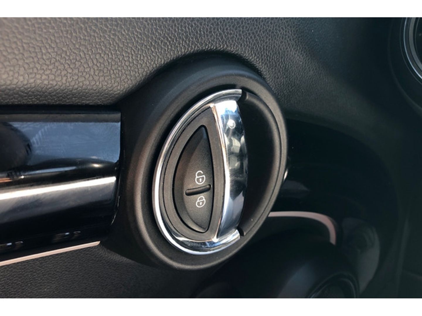 MINI MINI 5 Puertas Cooper 100 kW (136 CV) Gris Compact